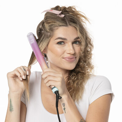 Vibes "On The Edge" 1 Inch Curved Hairstyling Iron